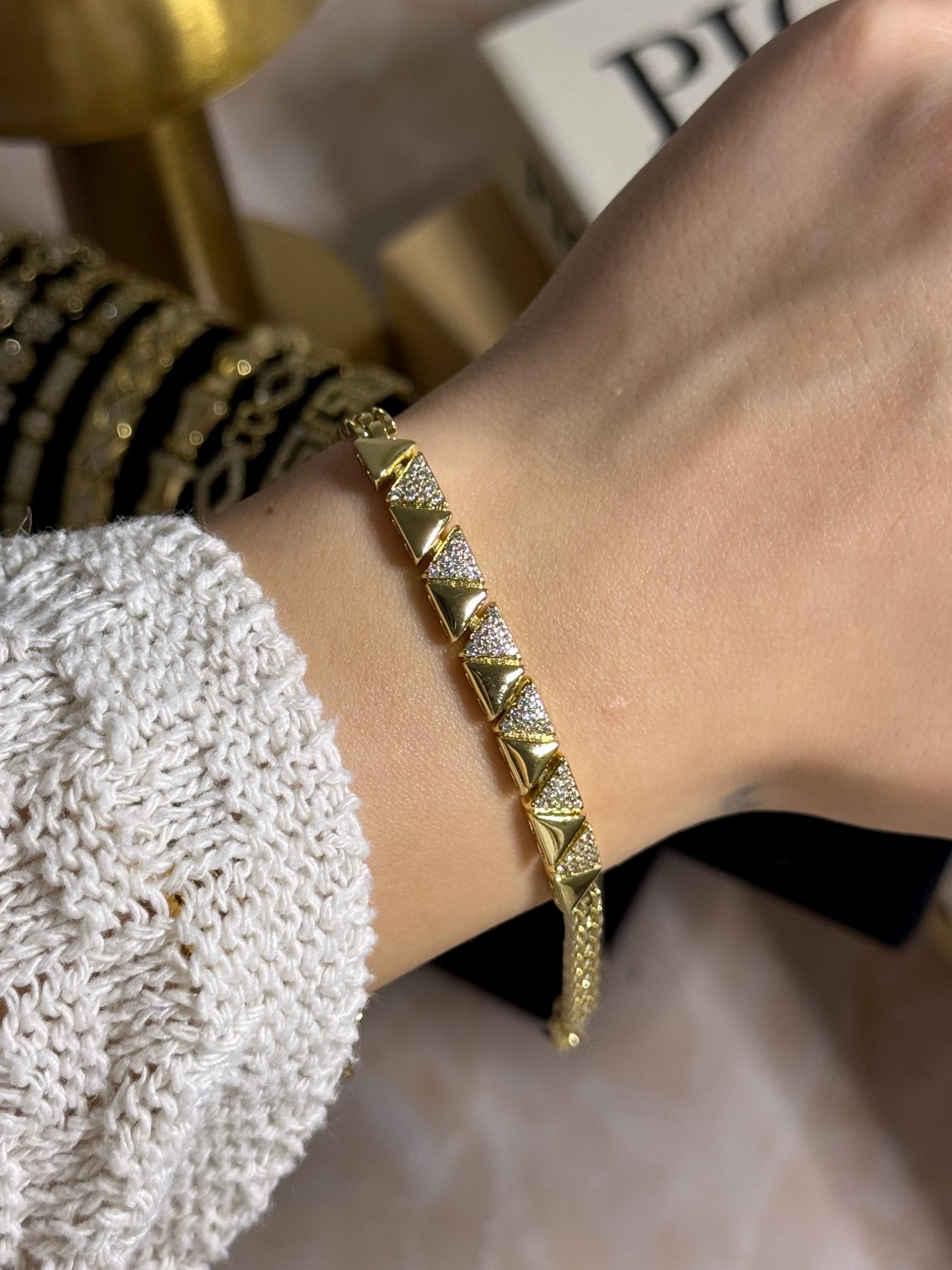 Xuping Üçgen Bileklik