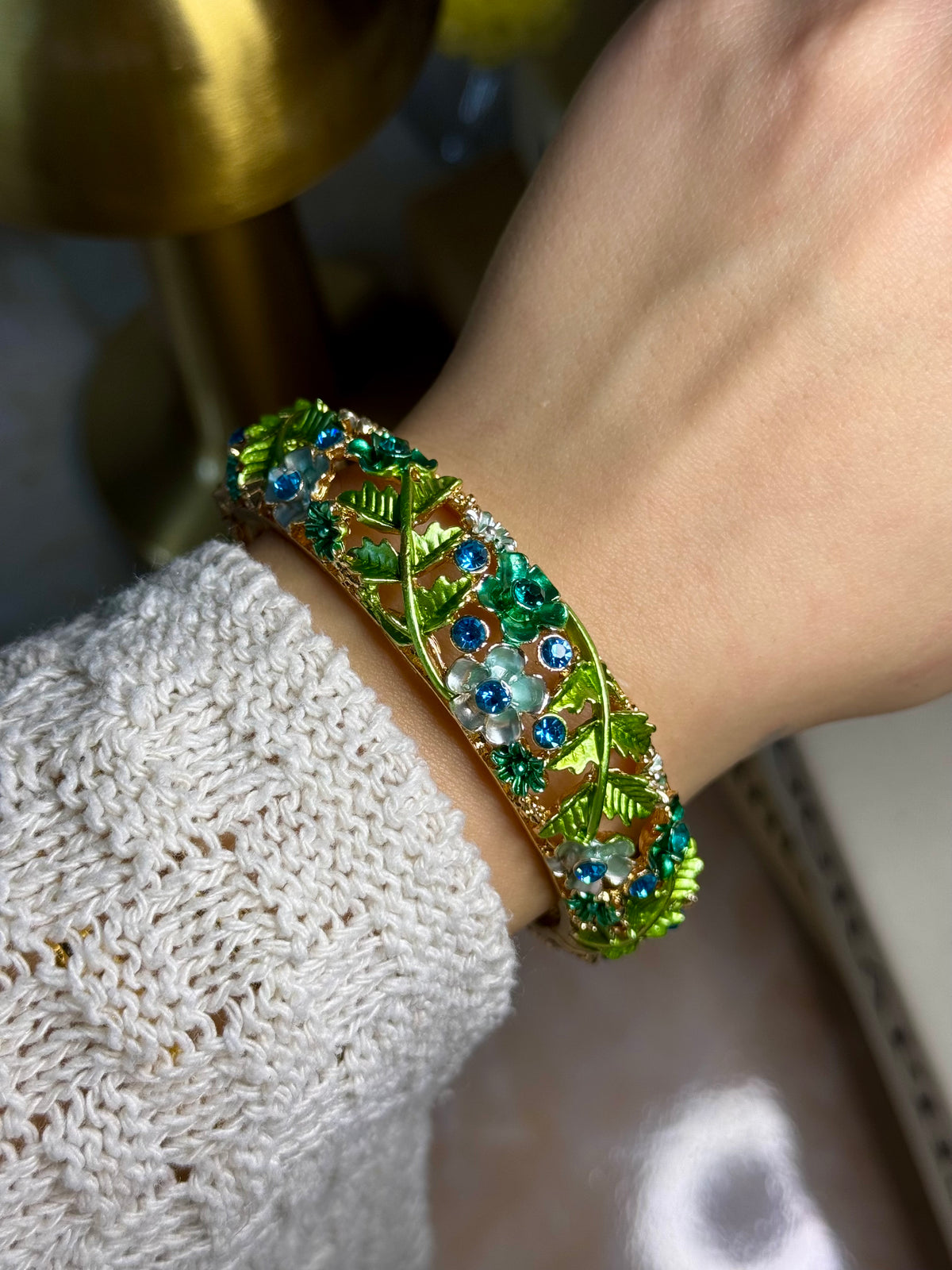 Flower Saten Kelepçe