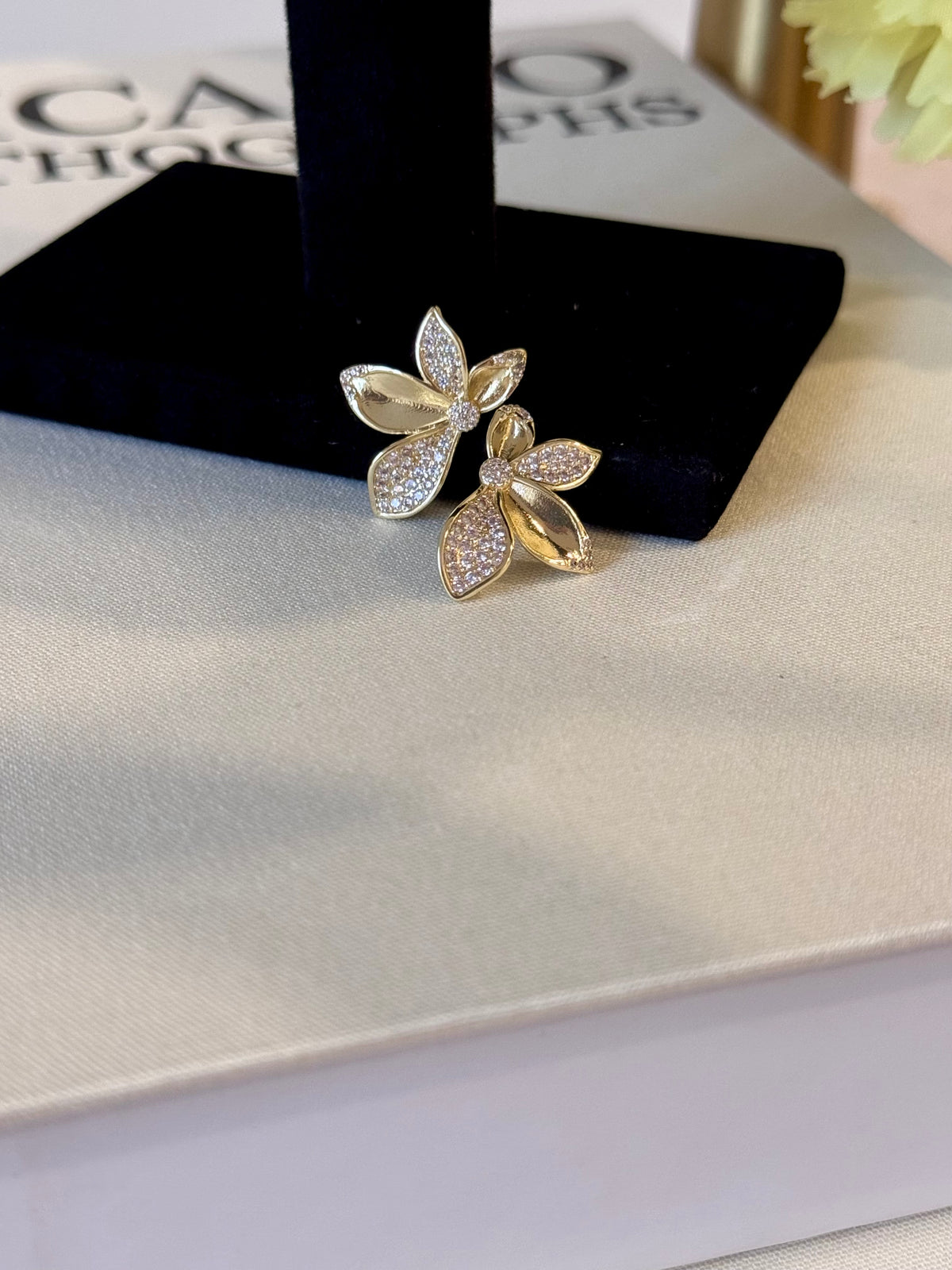 Flower Taşlı Küpe